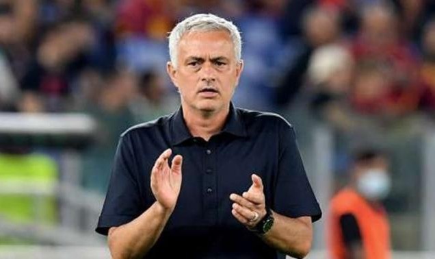 九游娱乐-穆里尼奥：每天去教堂祈祷别有受伤 胜利才能开心