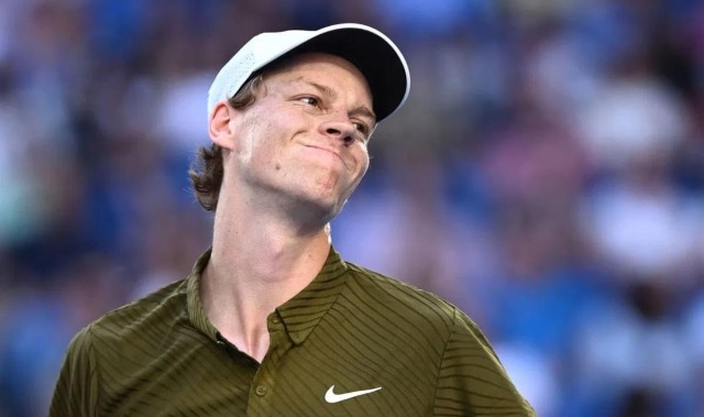 九游体育-辛纳坦言惨败德约科维奇后最大的遗憾：“真的很痛”