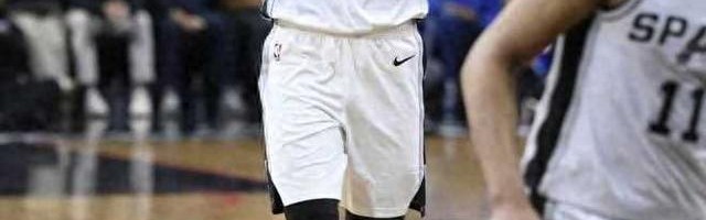 jiuyou-马刺8人上双大胜费城40分！文班6封盖送火锅盛宴 抢MVP还要冲冠|文班亚马|佩恩|圣安东尼奥马刺队|俄克拉荷马雷霆队|泰雷塞·马克西_新浪体育_新浪新闻