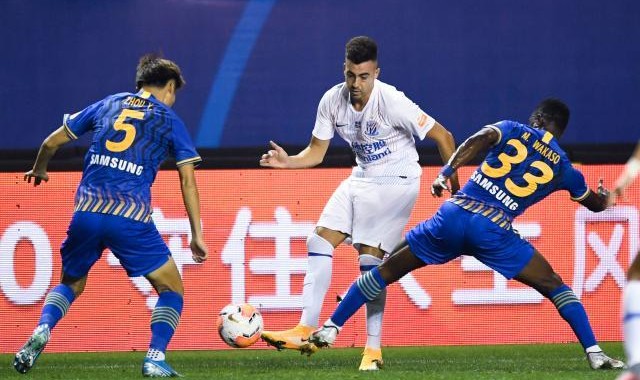 九游娱乐-中超“星光”黯淡申花再次引援失败 沙拉维仅献4球